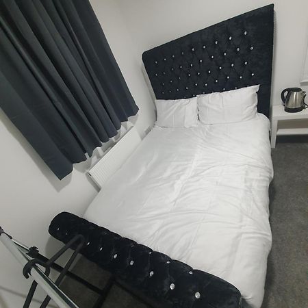 Beautiful Rooms Shaw St And Pine St Bury  Bagian luar foto