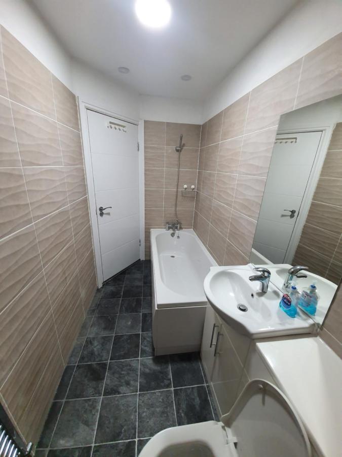 Beautiful Rooms Shaw St And Pine St Bury  Bagian luar foto