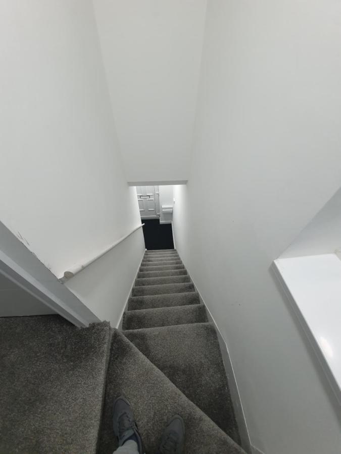 Beautiful Rooms Shaw St And Pine St Bury  Bagian luar foto