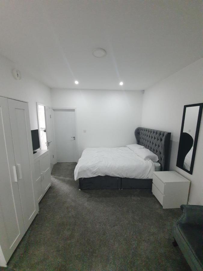 Beautiful Rooms Shaw St And Pine St Bury  Bagian luar foto