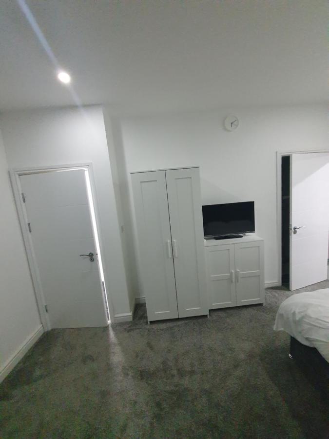 Beautiful Rooms Shaw St And Pine St Bury  Bagian luar foto